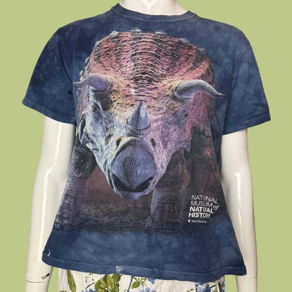 Y2K The Mountain Museum of Natural History Triceratops Dinosaur Tee - Picture 3 of 3